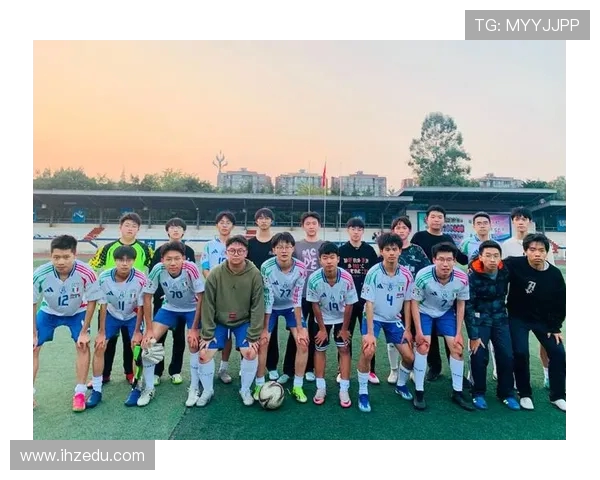 绿茵逐梦青春燃激情世界足球风云再起辉煌征程 绿茵逐梦青春燃激情世界足球风云再起辉煌征程