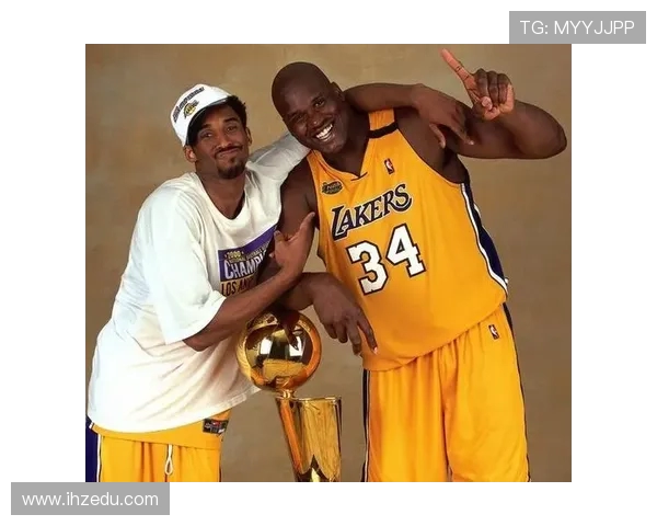 展望新赛季NBA各队重组风潮及联盟冠军格局的全景式深度解析文