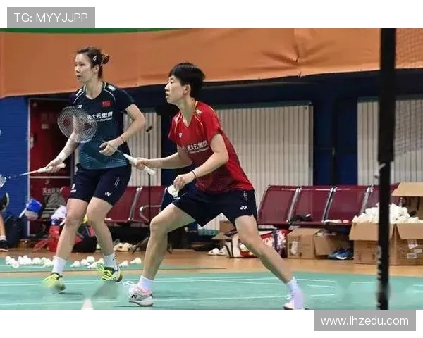 广州羽毛球队与北京羽毛球队赛后复盘分析力量对比与战术探讨